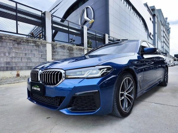 2021 BMW 520d 2.0 M Sport รถเก๋ง 4 ประตู Phytonic Blue สวยสุด